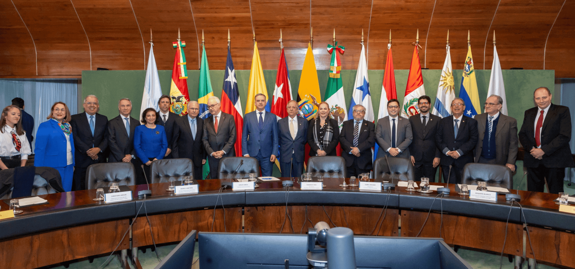 En su 45° aniversario, ALADI recibe al Presidente Yamandú Orsi en Sesión Extraordinaria